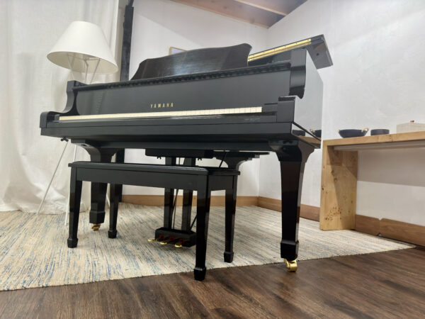 Yamaha C7 Used Grand Piano for sale in Oklahoma City